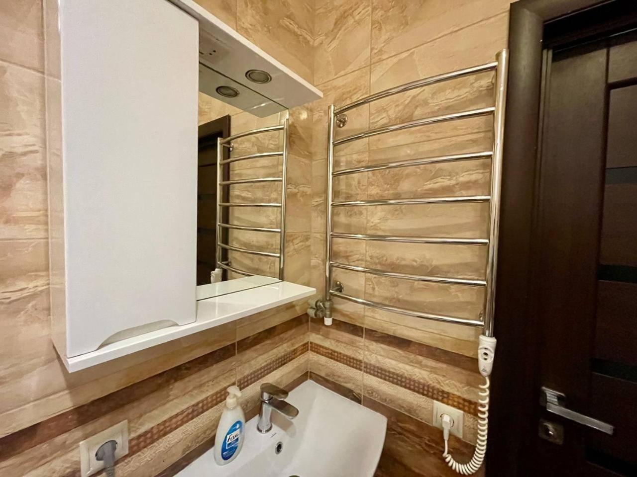 Apartments In Uzhgorod For You. מראה חיצוני תמונה
