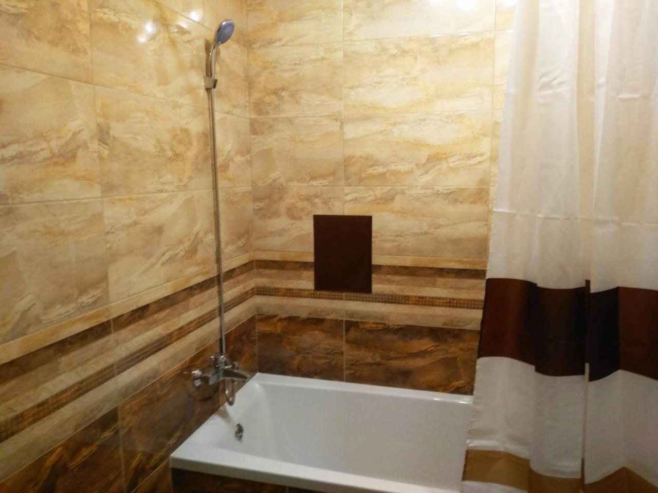Apartments In Uzhgorod For You. מראה חיצוני תמונה
